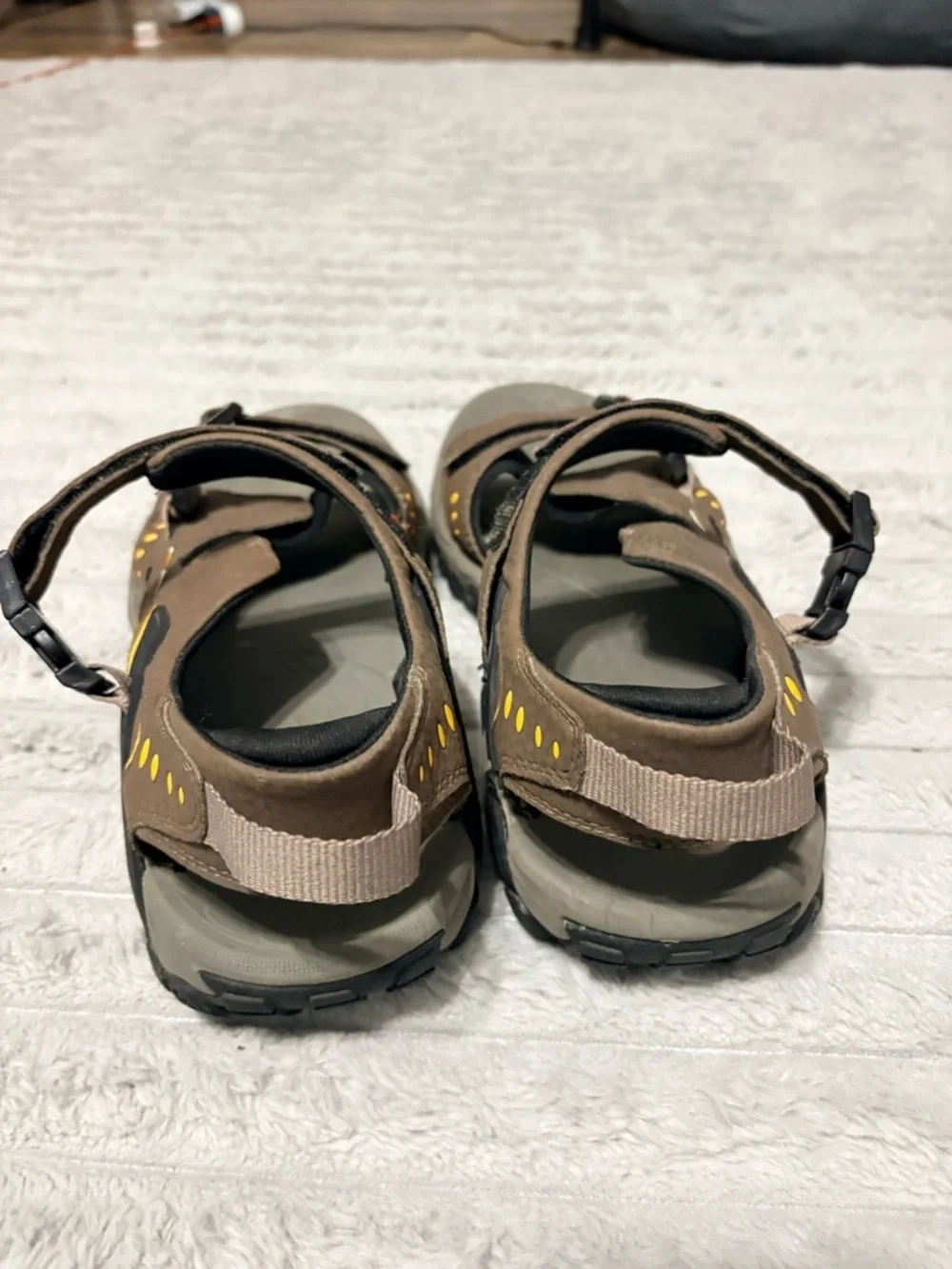 Merrell Hiking Sandals Men’s 10 Brown Yellow Vibram Outdoor Trail Sport